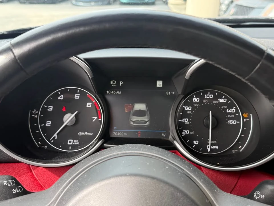 2021 Alfa Romeo Giulia - Image 11 of 16
