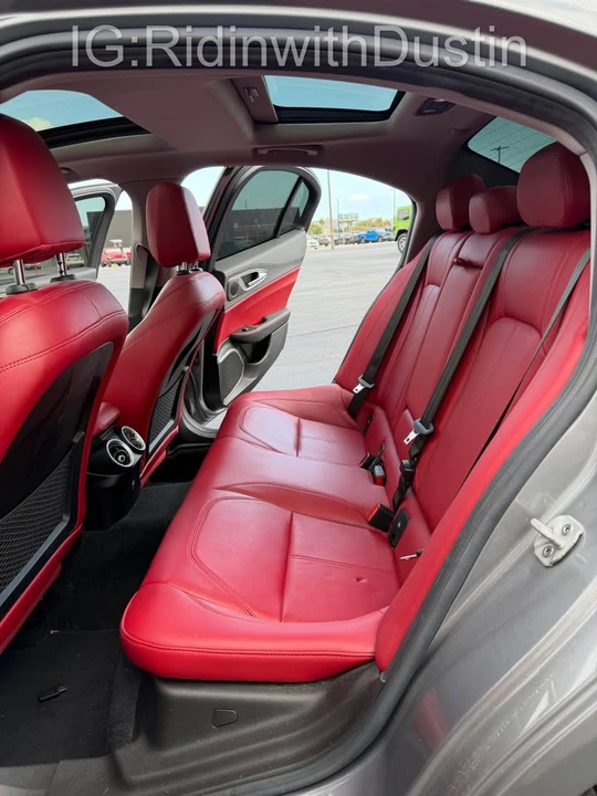 2021 Alfa Romeo Giulia - Image 10 of 15
