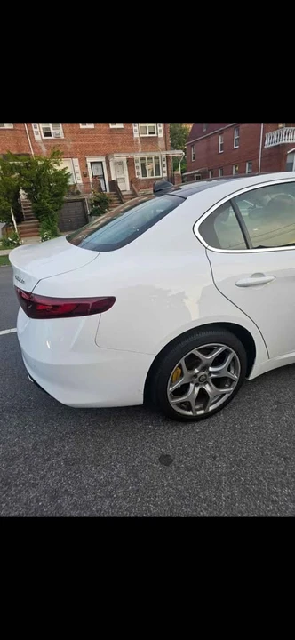 2021 Alfa Romeo Giulia - Image 3 of 11