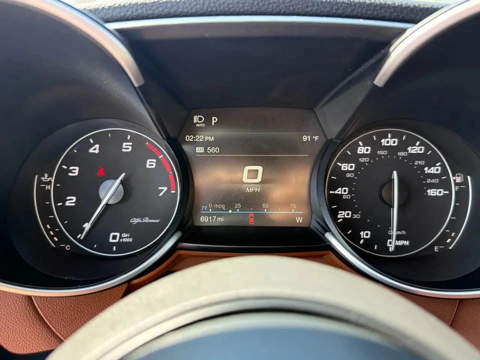 2021 Alfa Romeo Giulia - Image 14 of 17