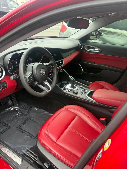 2021 Alfa Romeo Giulia - Image 11 of 20