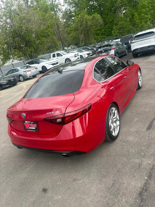 2021 Alfa Romeo Giulia - Image 7 of 20
