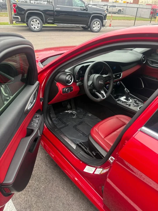 2021 Alfa Romeo Giulia - Image 8 of 20