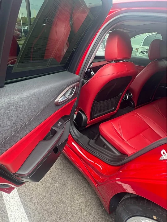 2021 Alfa Romeo Giulia - Image 16 of 20