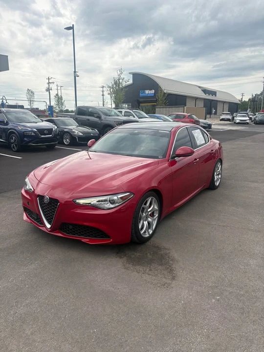 2021 Alfa Romeo Giulia - Image 3 of 20