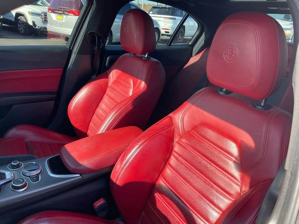 2021 Alfa Romeo Giulia - Image 6 of 10