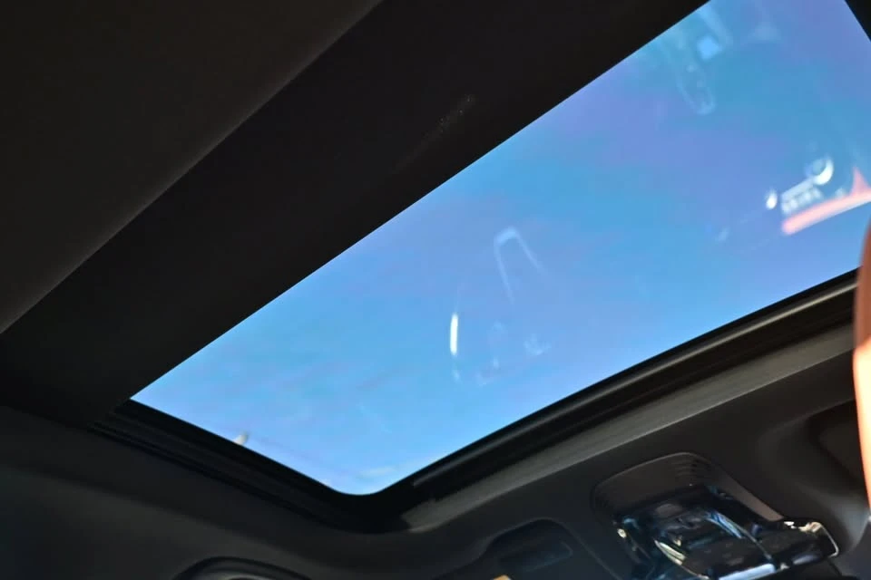 2021 Alfa Romeo Giulia - Image 15 of 17