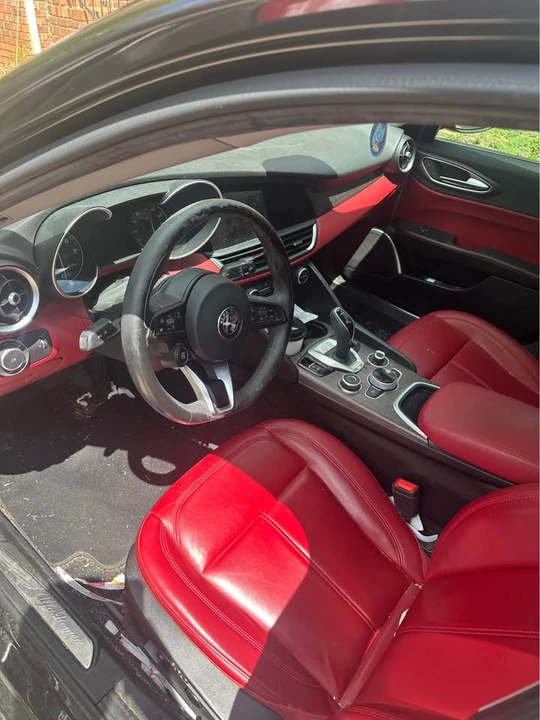 2021 Alfa Romeo Giulia - Image 8 of 8