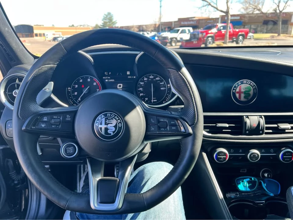 2021 Alfa Romeo Giulia - Image 7 of 11