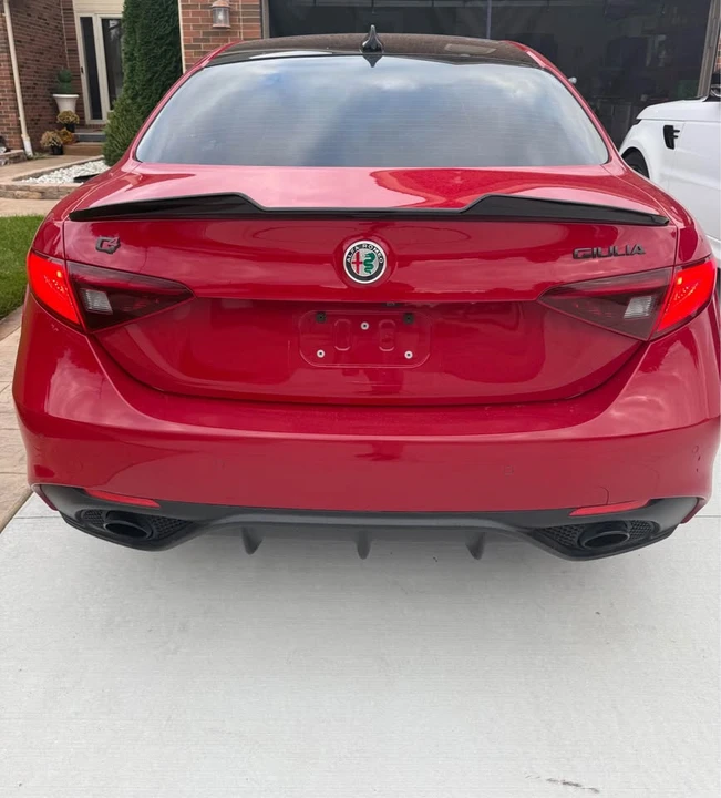 2021 Alfa Romeo Giulia - Image 8 of 8