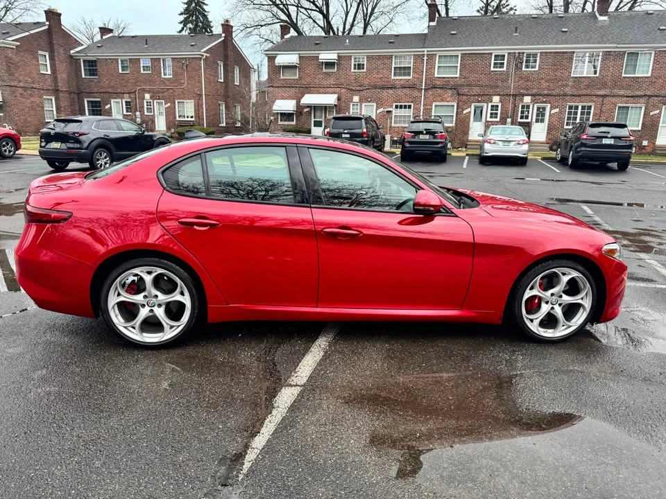 2021 Alfa Romeo Giulia - Image 3 of 7