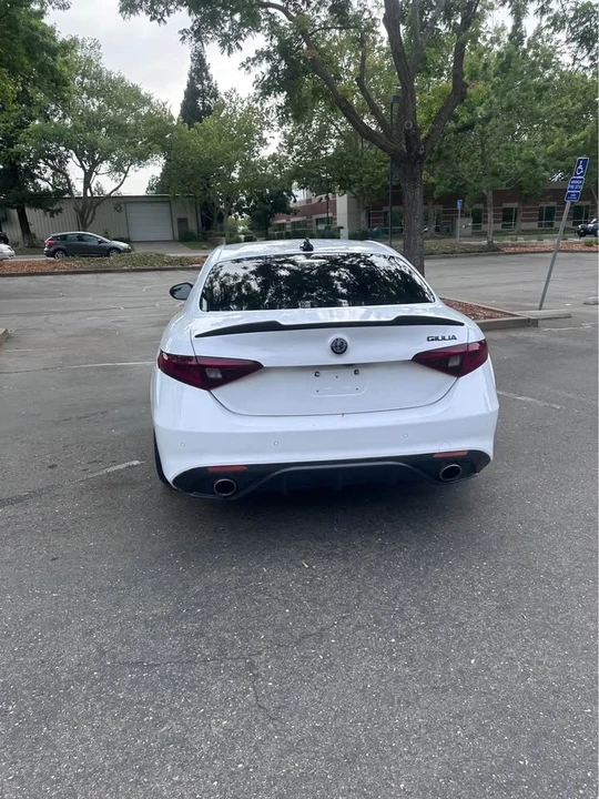 2021 Alfa Romeo Giulia - Image 3 of 9