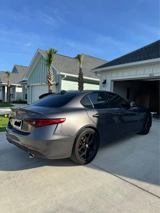 2021 Alfa Romeo Giulia - Image 3 of 17