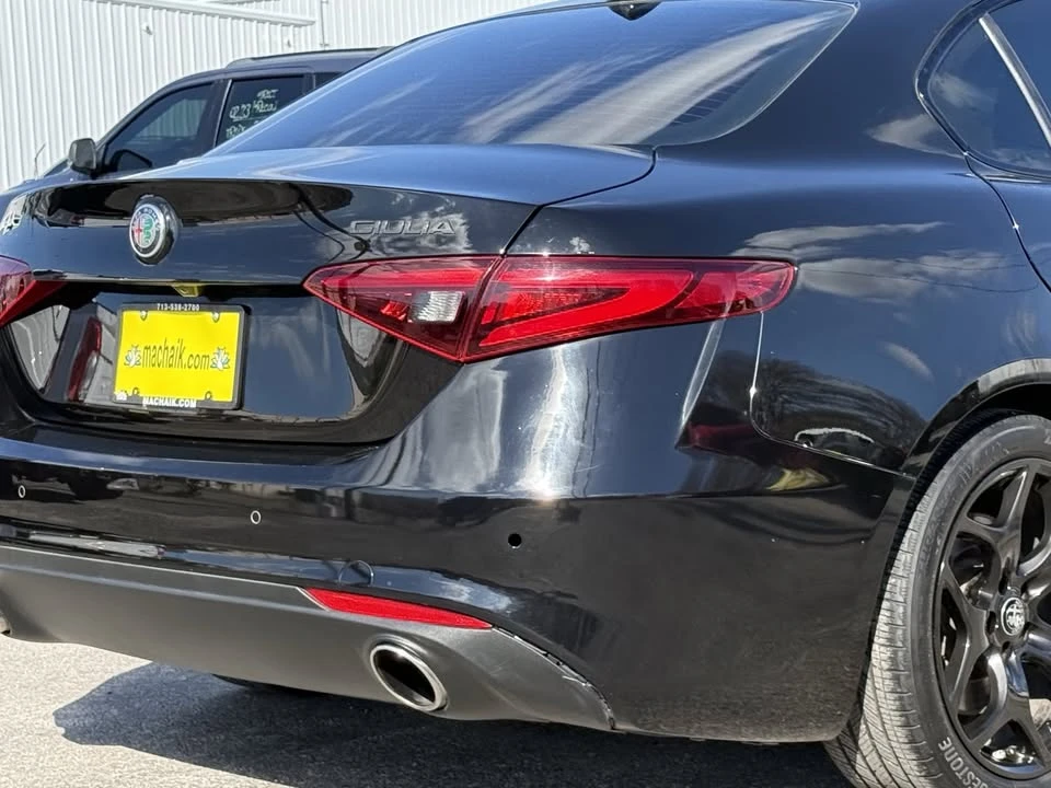 2021 Alfa Romeo Giulia - Image 9 of 19