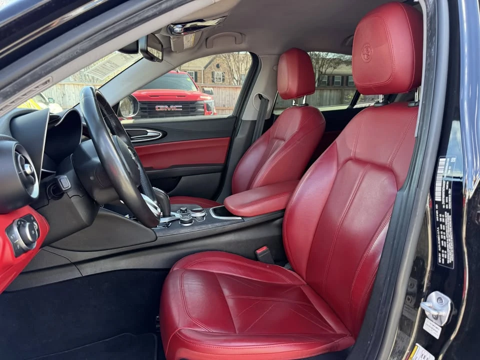 2021 Alfa Romeo Giulia - Image 13 of 19