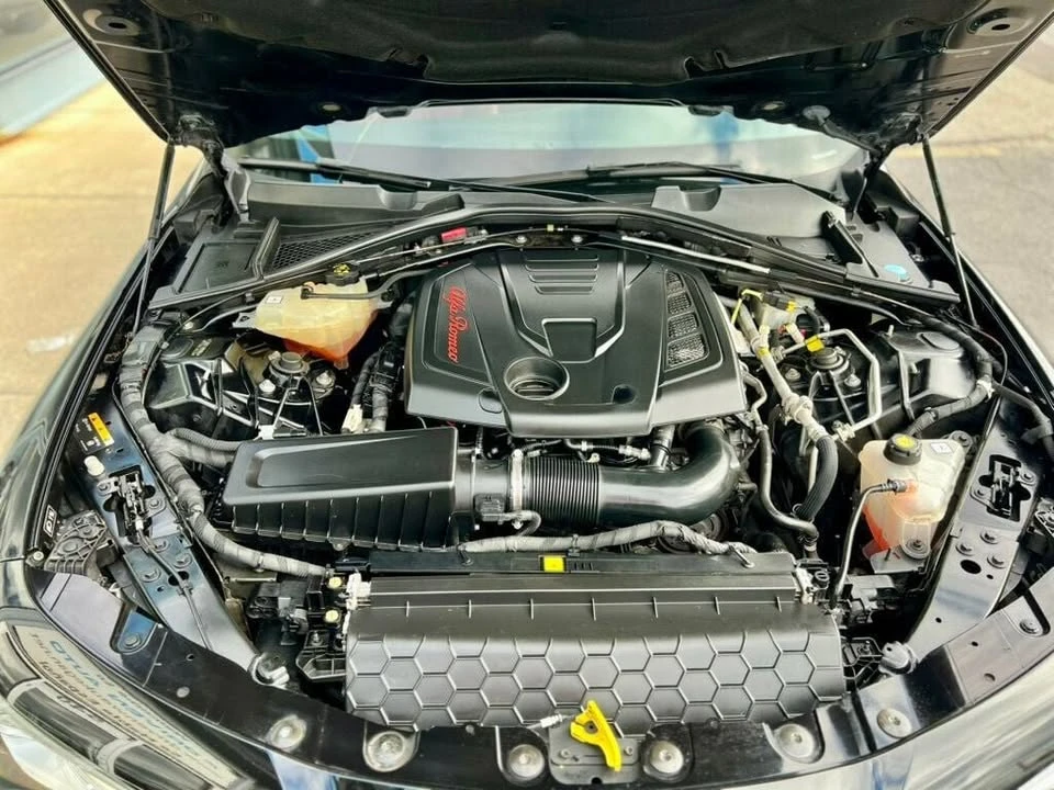2021 Alfa Romeo Giulia - Image 8 of 20