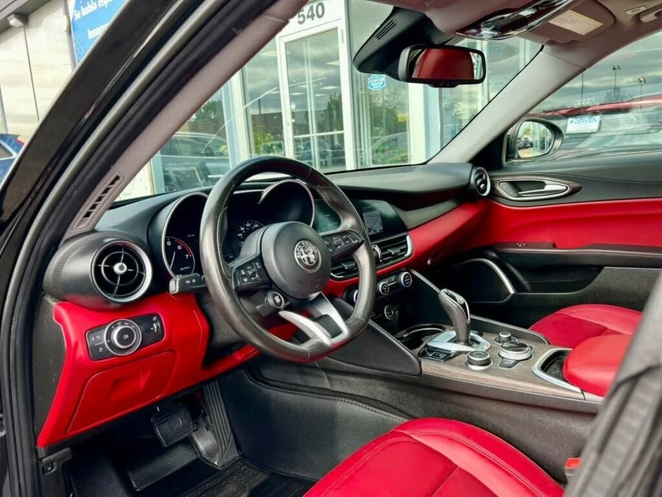 2021 Alfa Romeo Giulia - Image 10 of 20