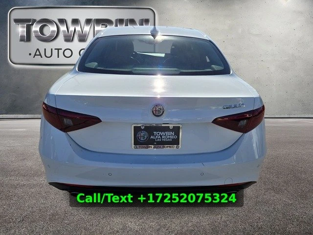 2021 Alfa Romeo Giulia - Image 5 of 15