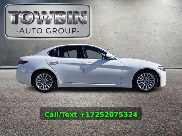 2021 Alfa Romeo Giulia - Image 3 of 15