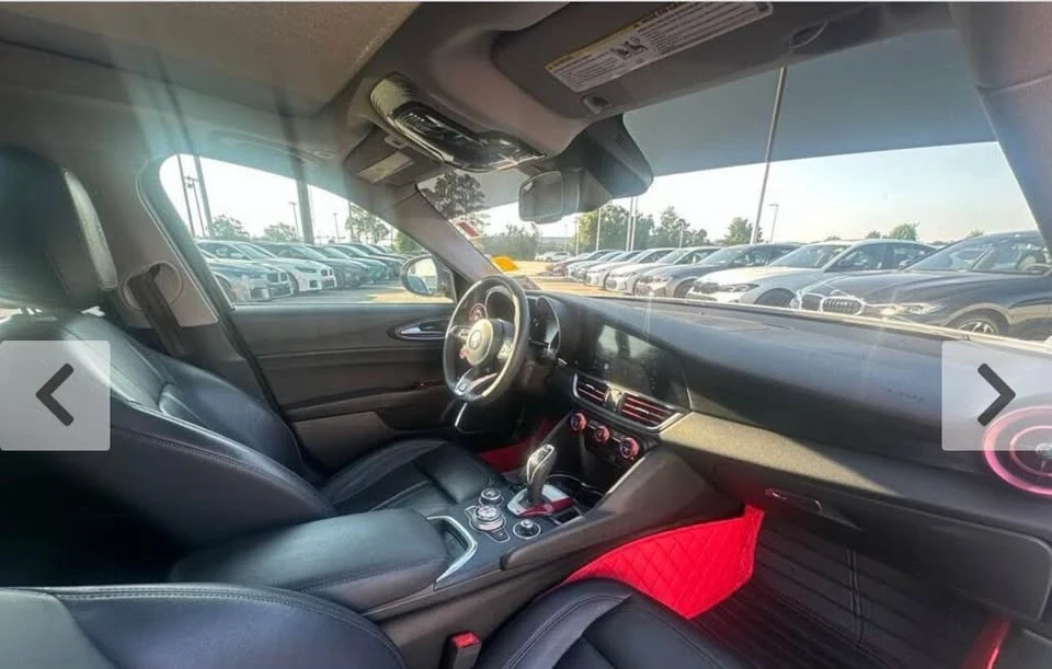 2021 Alfa Romeo Giulia - Image 9 of 10