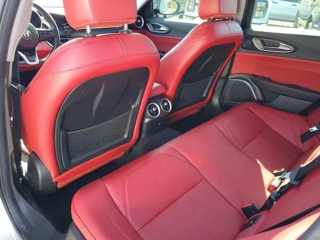 2021 Alfa Romeo Giulia - Image 8 of 9