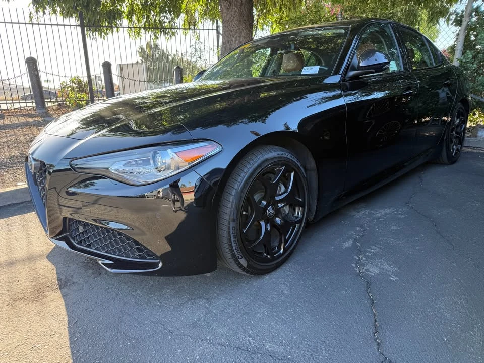 2021 Alfa Romeo Giulia - Image 2 of 9