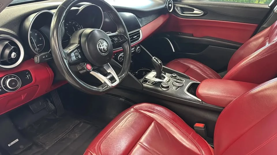 2021 Alfa Romeo Giulia - Image 12 of 20