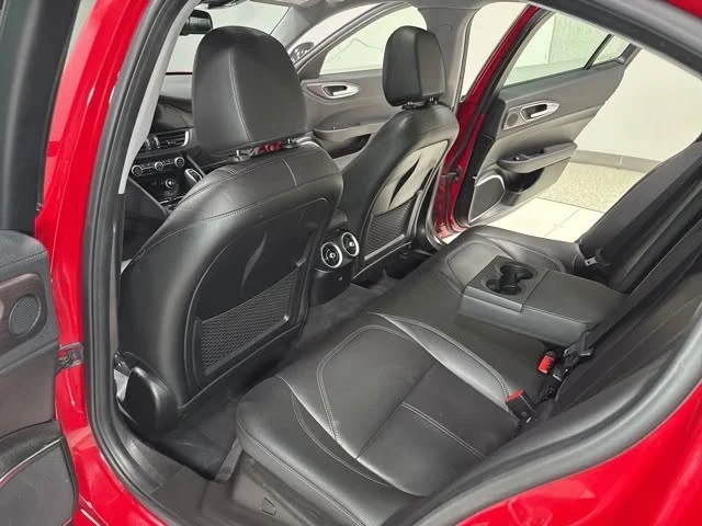 2021 Alfa Romeo Giulia - Image 12 of 13
