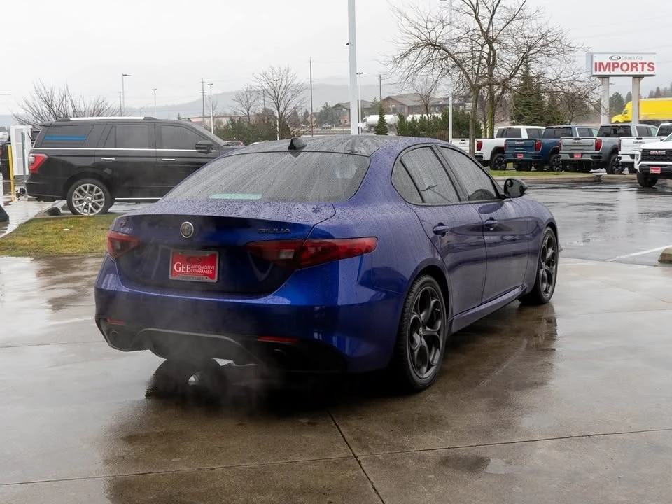 2021 Alfa Romeo Giulia - Image 7 of 20