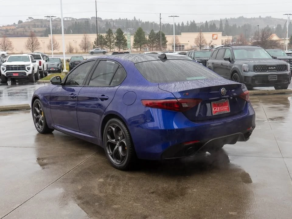 2021 Alfa Romeo Giulia - Image 5 of 20