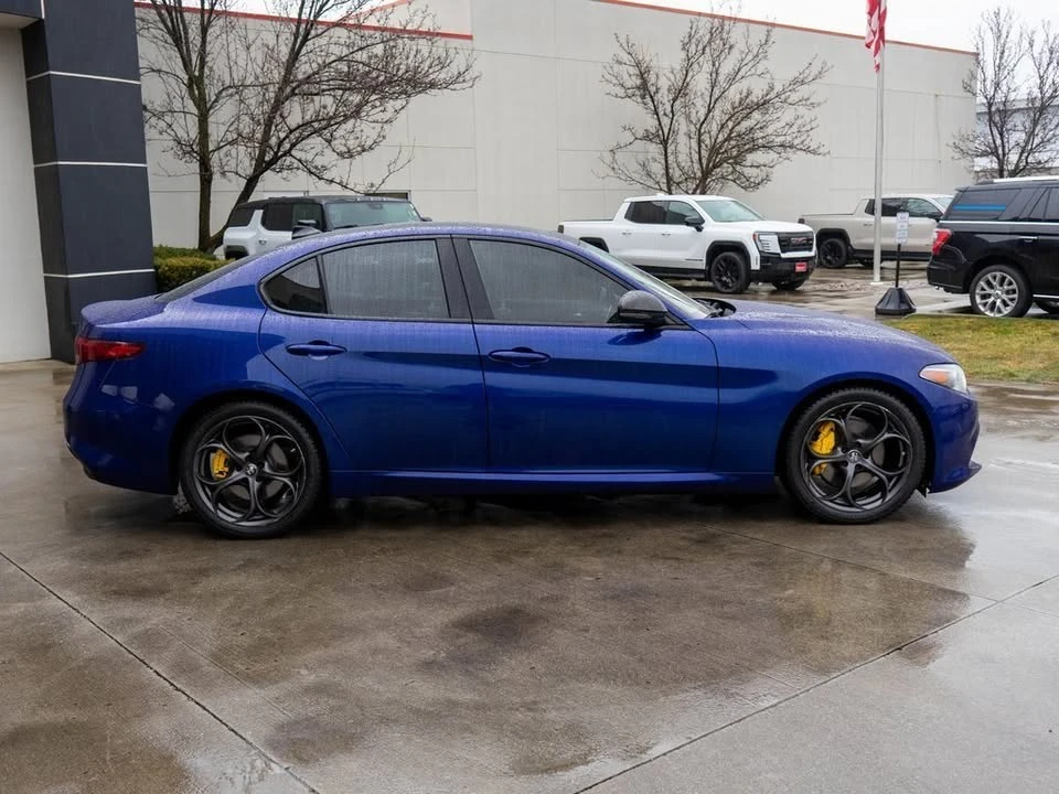 2021 Alfa Romeo Giulia - Image 8 of 20