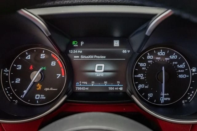2021 Alfa Romeo Giulia - Image 7 of 15