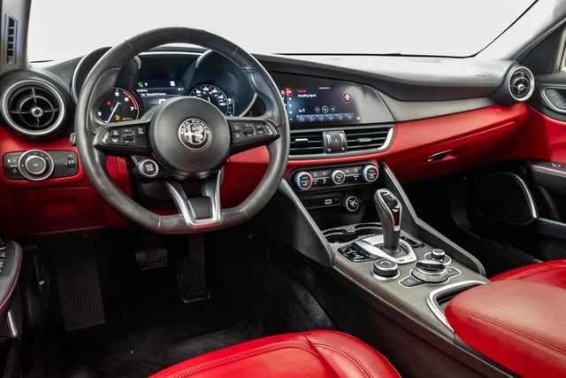 2021 Alfa Romeo Giulia - Image 13 of 15
