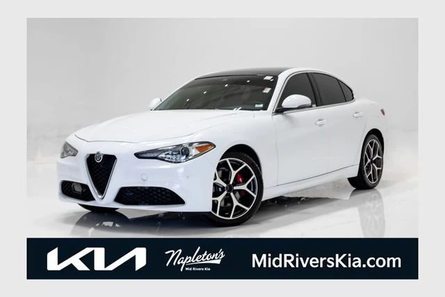 2021 Alfa Romeo Giulia - Image 3 of 15