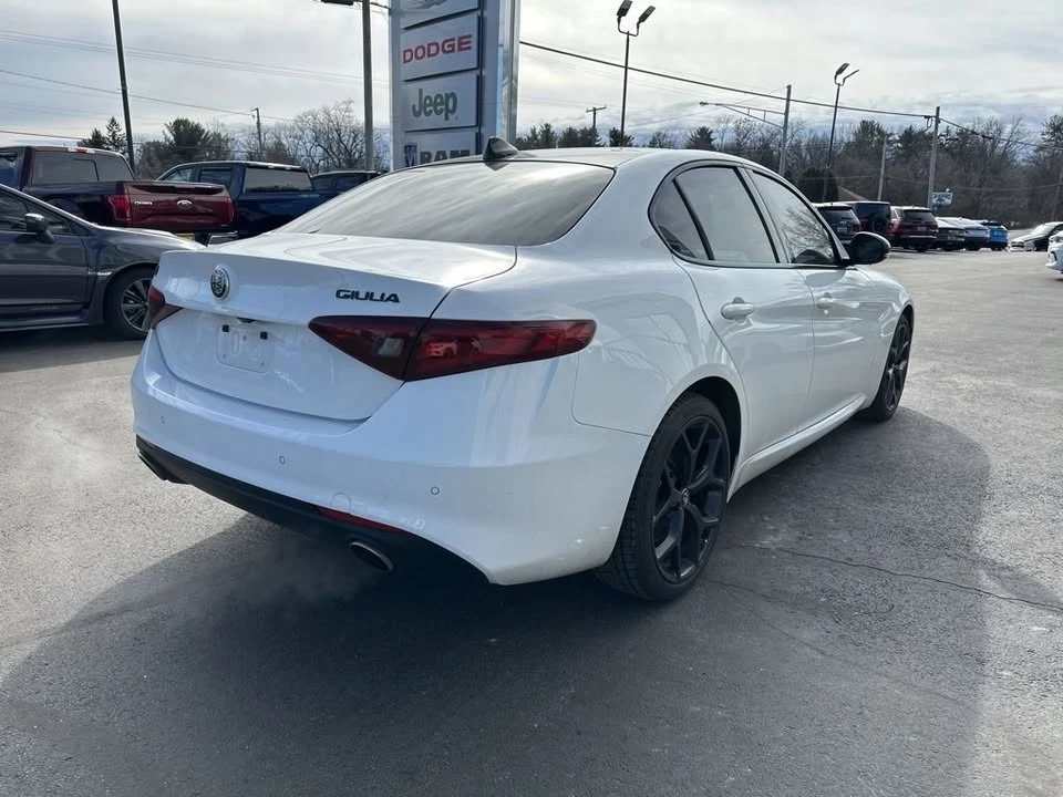 2021 Alfa Romeo Giulia - Image 2 of 13