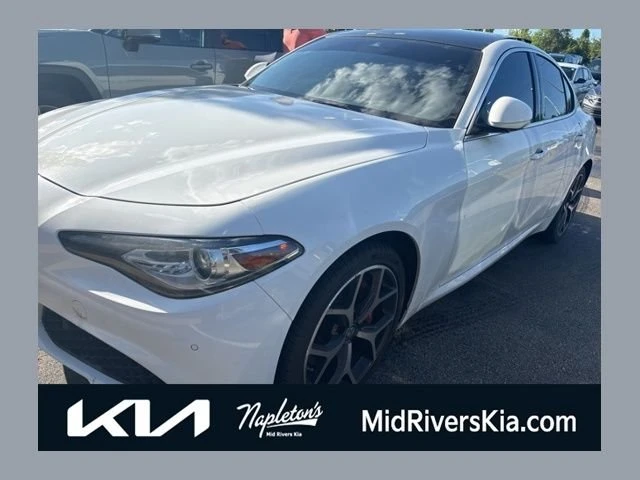 2021 Alfa Romeo Giulia - Image 4 of 5