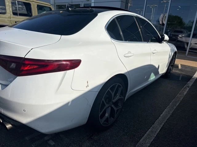 2021 Alfa Romeo Giulia - Image 3 of 5
