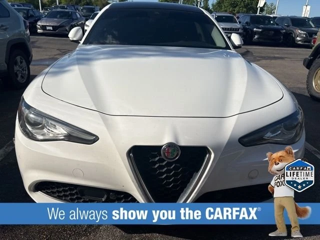 2021 Alfa Romeo Giulia - Image 5 of 5