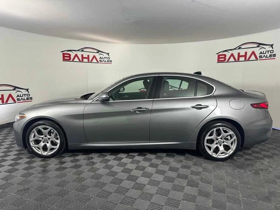 2021 Alfa Romeo Giulia - Image 4 of 20