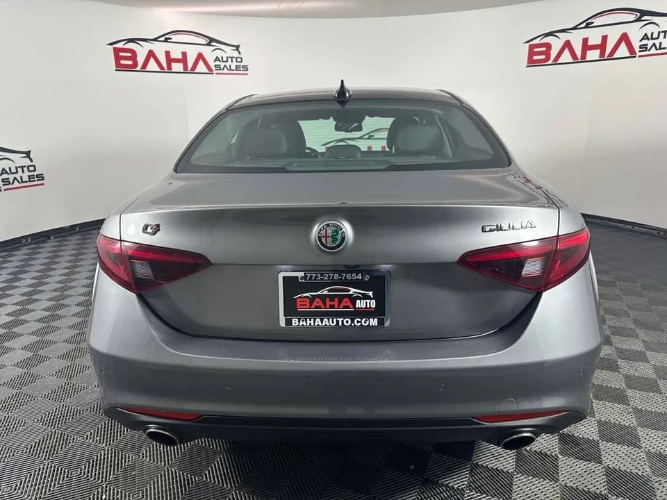 2021 Alfa Romeo Giulia - Image 7 of 20