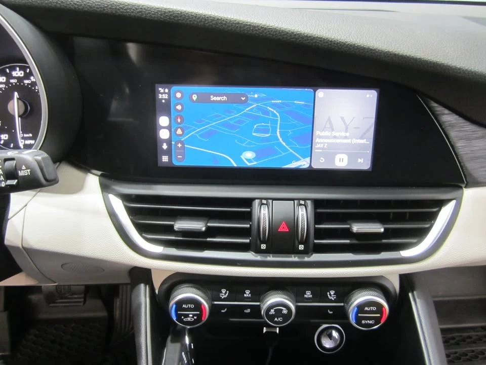 2021 Alfa Romeo Giulia - Image 18 of 20