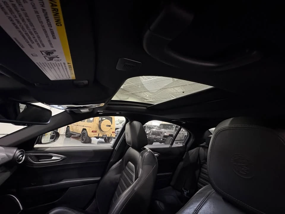 2021 Alfa Romeo Giulia - Image 10 of 15