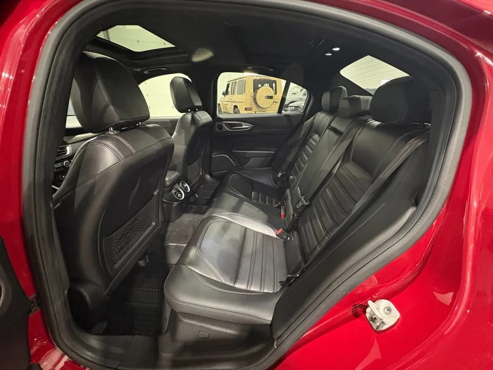 2021 Alfa Romeo Giulia - Image 11 of 15