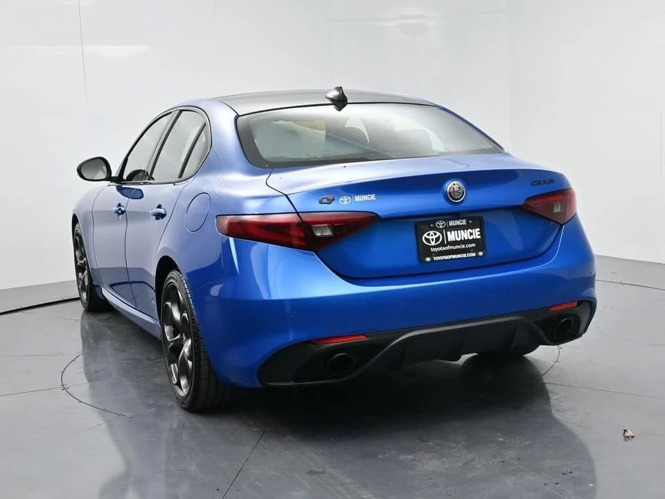 2021 Alfa Romeo Giulia - Image 6 of 20