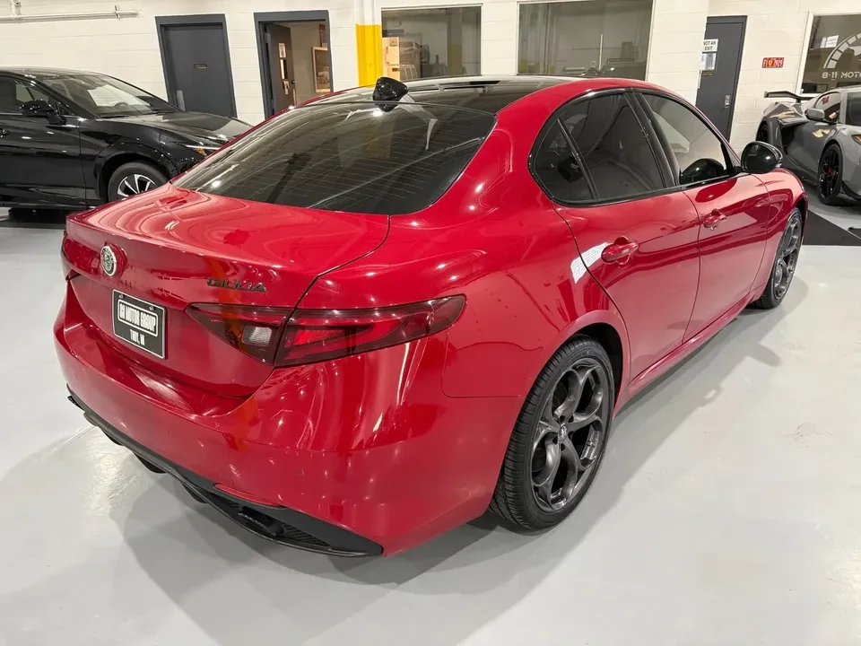2021 Alfa Romeo Giulia - Image 7 of 20