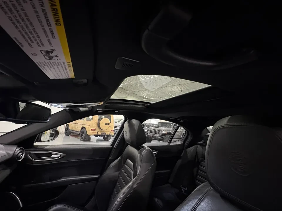 2021 Alfa Romeo Giulia - Image 13 of 20