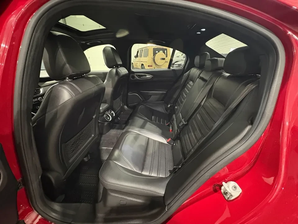 2021 Alfa Romeo Giulia - Image 14 of 20