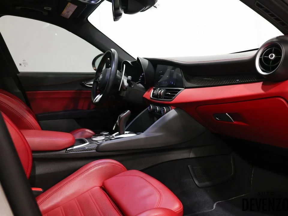 2021 Alfa Romeo Giulia - Image 10 of 20