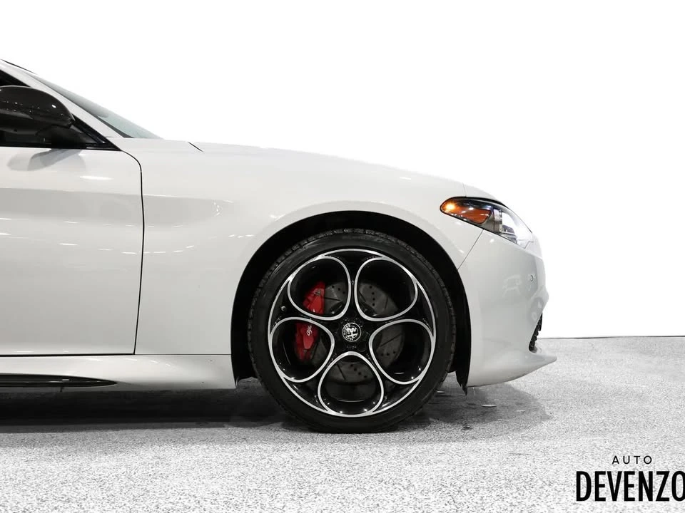 2021 Alfa Romeo Giulia - Image 5 of 20
