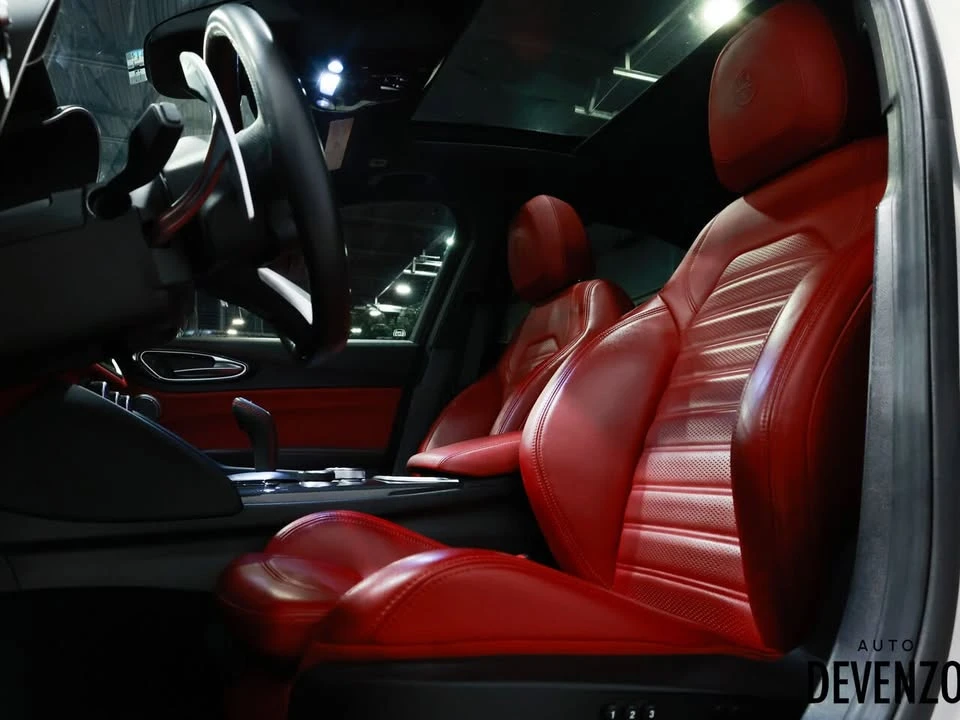 2021 Alfa Romeo Giulia - Image 19 of 20